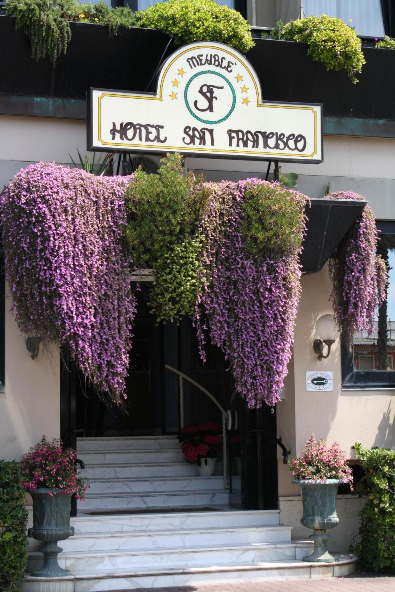 Hotel San Francisco Viareggio Exterior photo