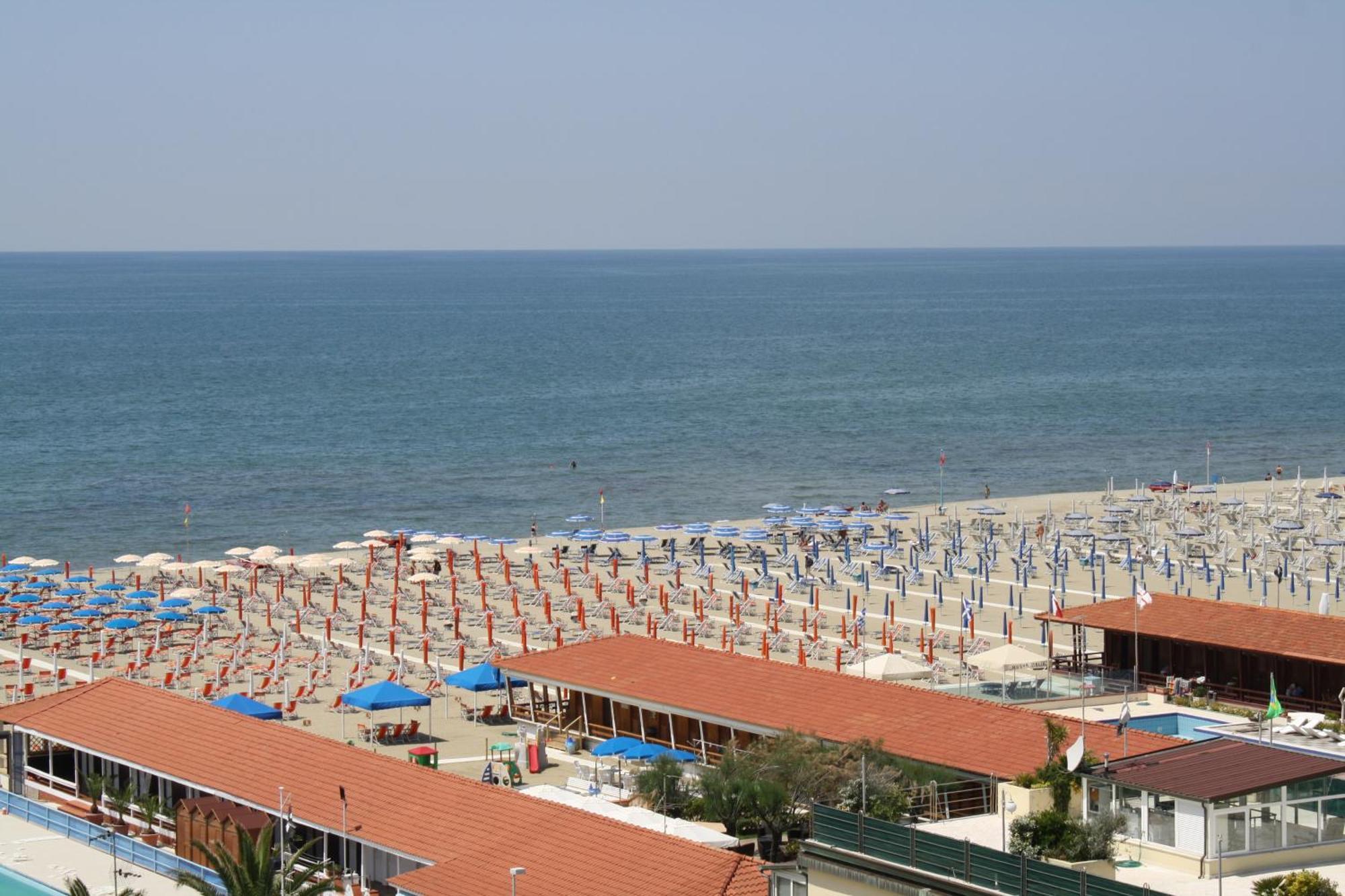 Hotel San Francisco Viareggio Exterior photo