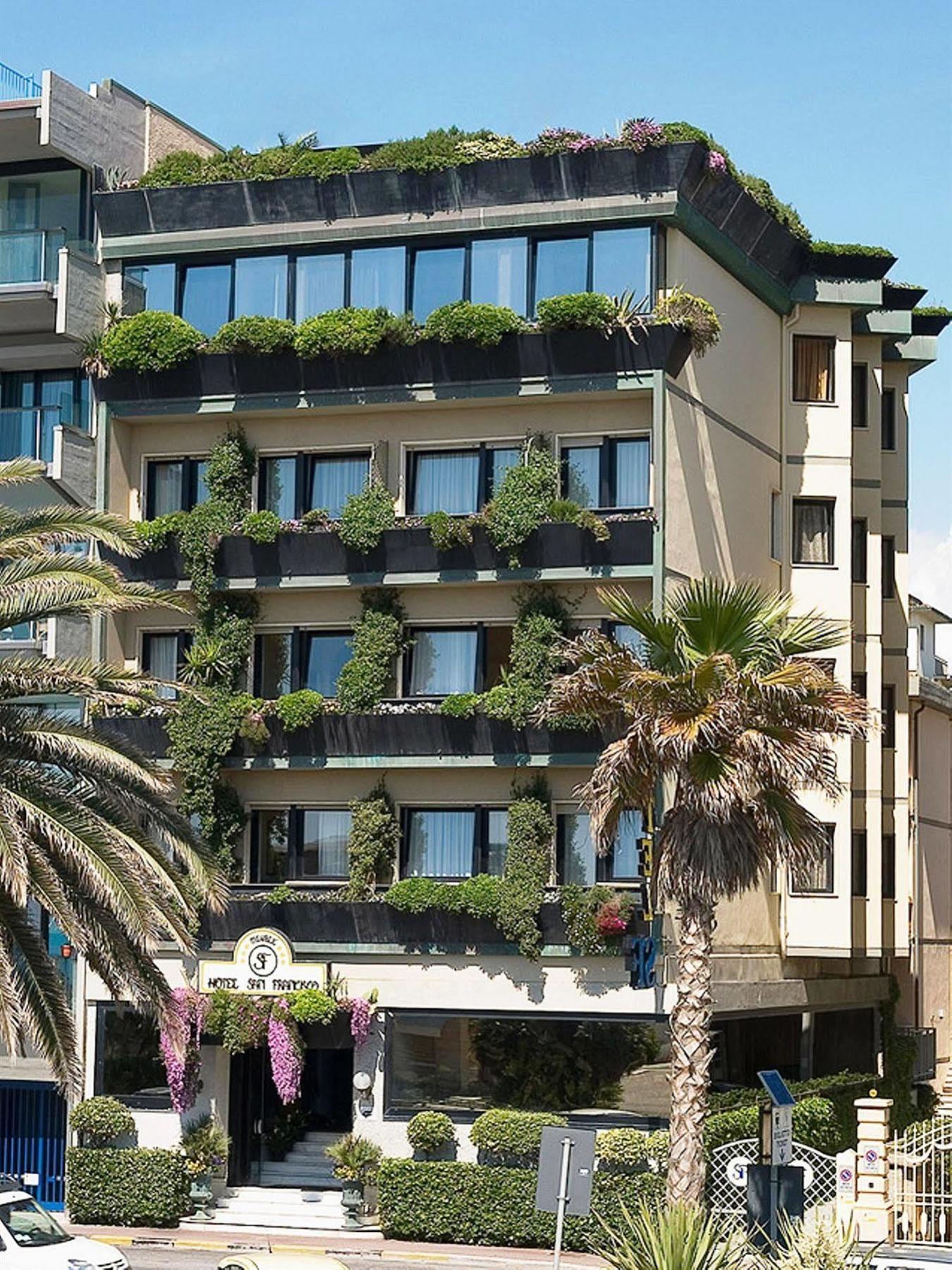 Hotel San Francisco Viareggio Exterior photo